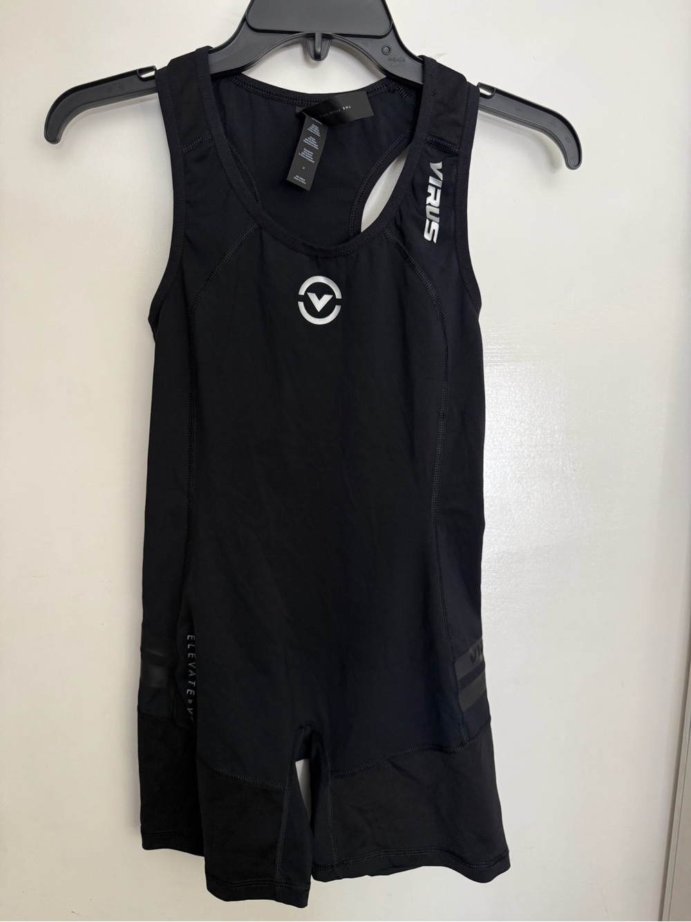 EUC Women’s Virus Performance Elevate 2 Singlet Size Small